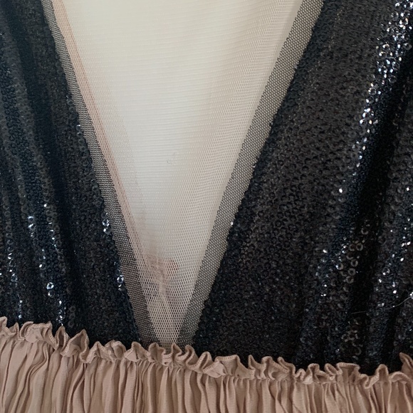 NWT💥HP🎉 BCBGMaxAzria Flirty Party Tank Top (XS) - Picture 4 of 8